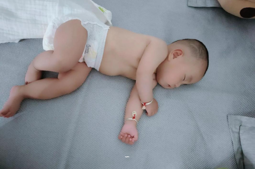 白城宝宝肠胀气的症状 白城宝宝肠胀气的症状